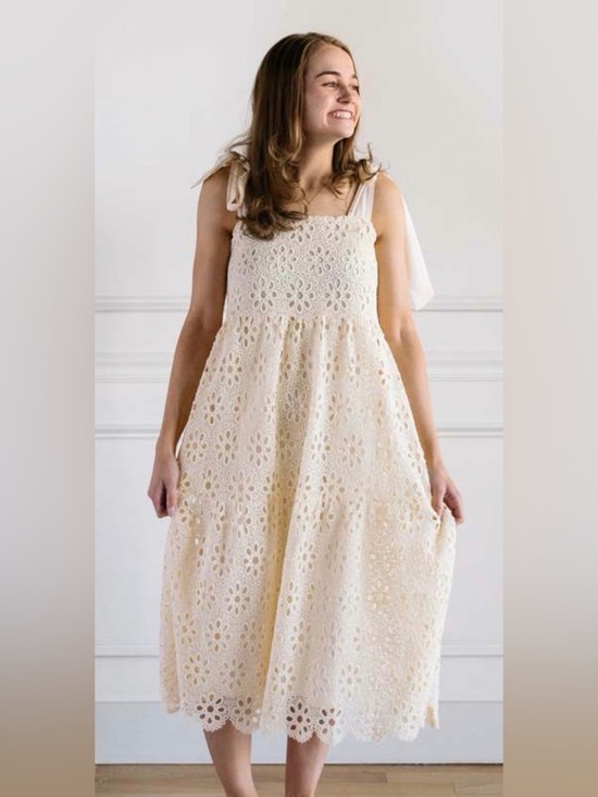 Lovecolette Dresses & Skirts - LoveColette Cream Crochet Mid Dress Large - C10-029